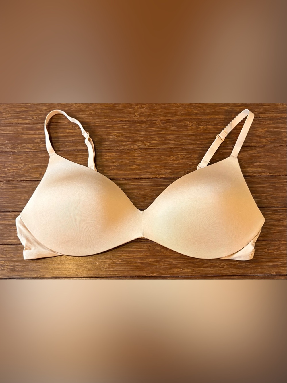 Skims Wireless Form T-Shirt Demi Bra Clay size 36B comfort classic everyday bra
